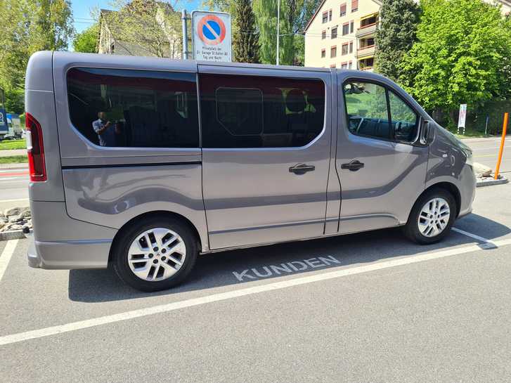 RENAULT Trafic Blue dCi 145 Spaceclass Pack Escapade