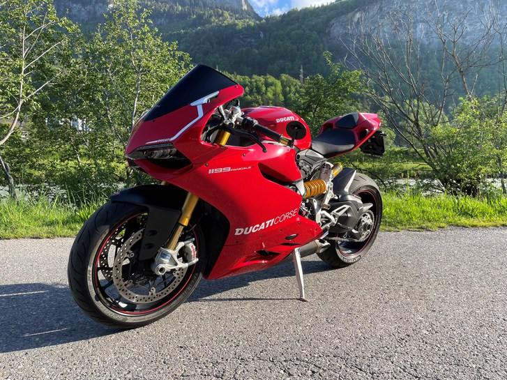Ducati 1199 Superb. Panigale S ABS