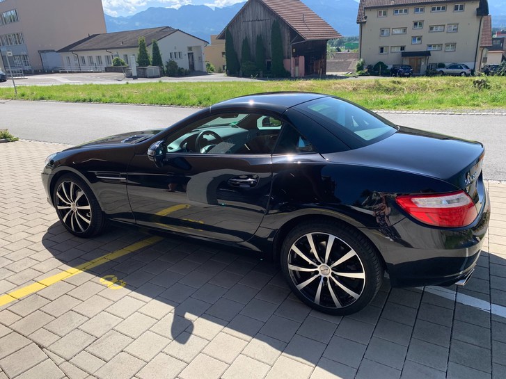 Mercedes-Benz SLK-Klasse R172 Cabriolet SLK 200 BlueEffic. Mercedes-Benz Mercedes-Benz SLK-Klasse R172 Cabriolet SLK 200 BlueEffic.