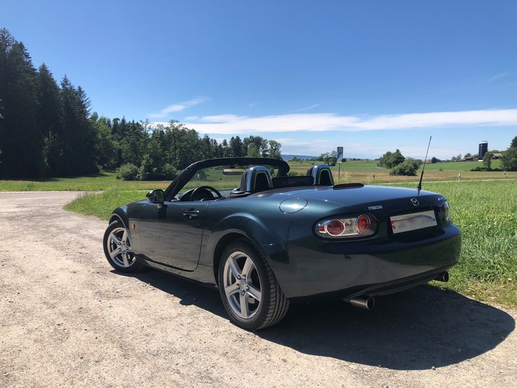 Mazda MX-5 Roadster 2.0 Exclusive Mazda Mazda MX-5 Roadster 2.0 Exclusive