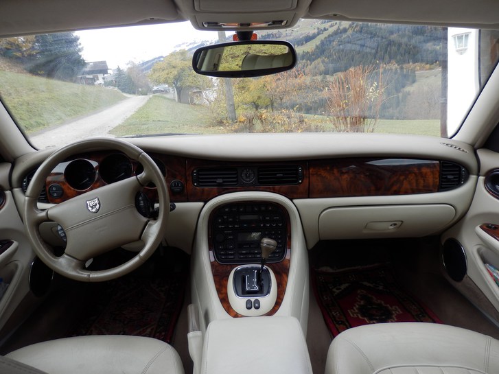 Jaguar XJ 4.0 Sovereign Jaguar Jaguar XJ 4.0 Sovereign