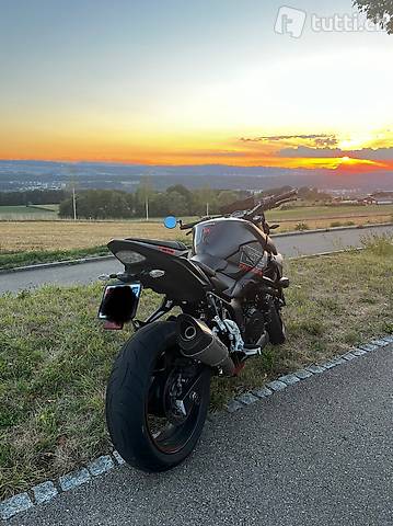 Suzuki GSR 750 A L2-L6 Freegun/Moto GP Suzuki Suzuki GSR 750 A L2-L6 Freegun/Moto GP