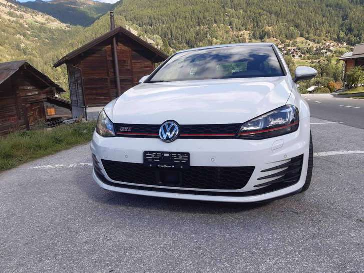 VW Golf VII 2.0 TSI GTI Performance VW VW Golf VII 2.0 TSI GTI Performance