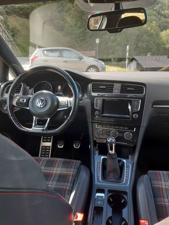 VW Golf VII 2.0 TSI GTI Performance VW VW Golf VII 2.0 TSI GTI Performance