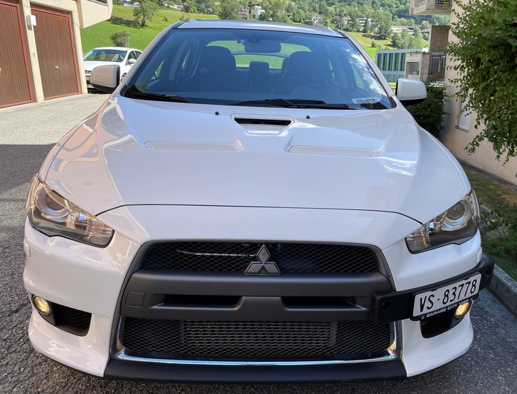 Mitsubishi Lancer 2.0 T MIVEC Evolution MR