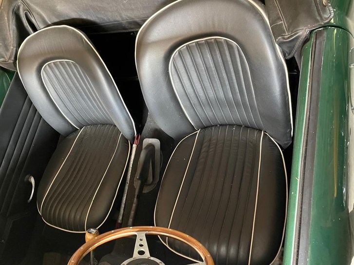 TRIUMPH Spitfire MK III (Cabriolet) TRIUMPH TRIUMPH Spitfire MK III (Cabriolet)