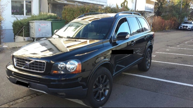 Volvo XC90 2.4D5 Momentum 7P. AWD Volvo Volvo XC90 2.4D5 Momentum 7P. AWD