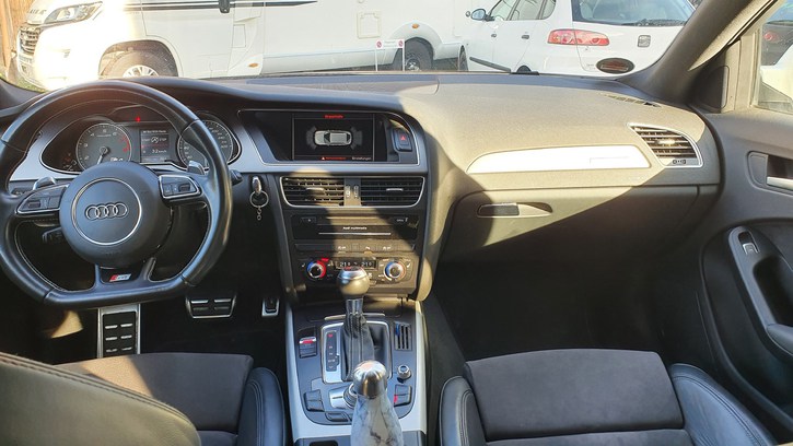 Audi S4 Avant 3.0 V6 TFSI quattro S-Tronic Audi Audi S4 Avant 3.0 V6 TFSI quattro S-Tronic