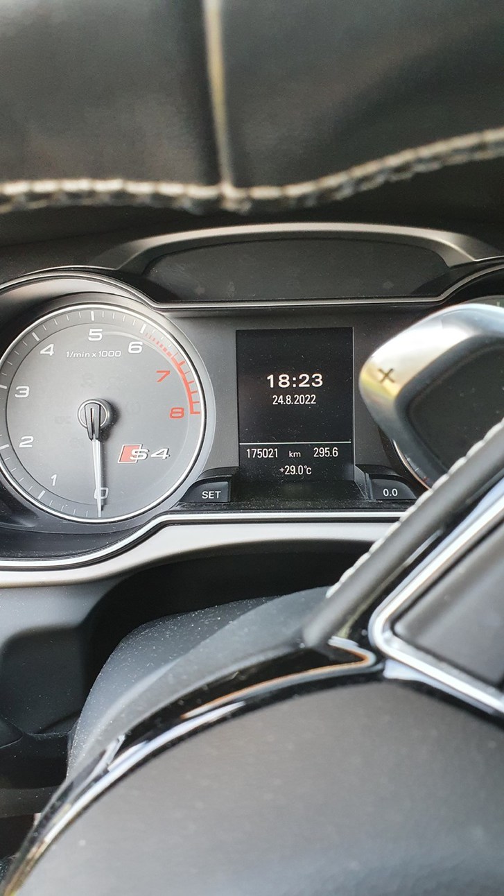 Audi S4 Avant 3.0 V6 TFSI quattro S-Tronic Audi Audi S4 Avant 3.0 V6 TFSI quattro S-Tronic