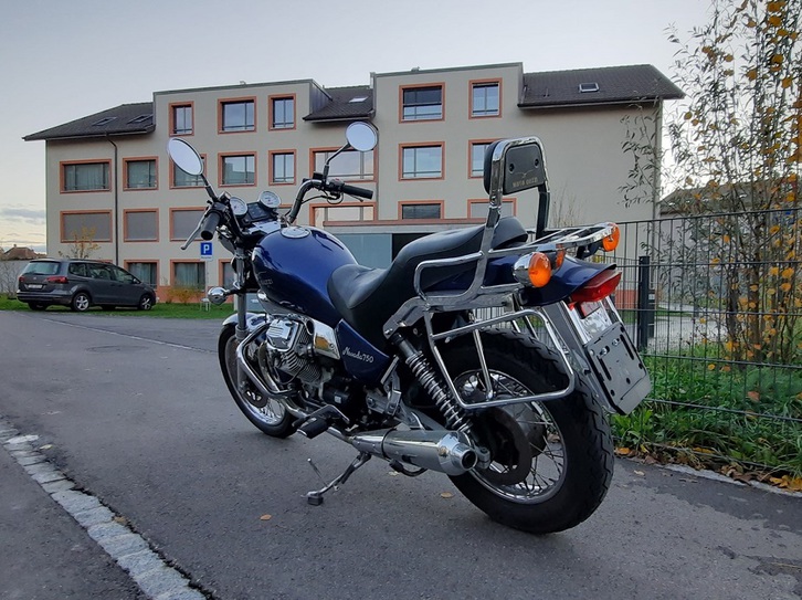 Moto Guzzi 750 Nevada C. Speichenrad