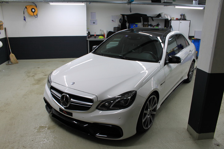 Mercedes-Benz E-Klasse W212 E 63 V8 S AMG 4matic Mercedes-Benz Mercedes-Benz E-Klasse W212 E 63 V8 S AMG 4matic