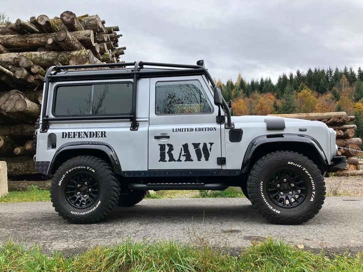 Land Rover Defender 90 2.4 Tdi SW Lim.Ed. Raw Land Rover Land Rover Defender 90 2.4 Tdi SW Lim.Ed. Raw