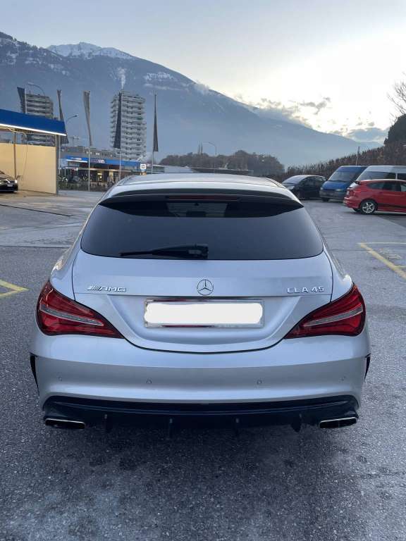 Mercedes-Benz CLA-Klasse X117 Shooting Brake CLA 45 AMG 4m Mercedes-Benz Mercedes-Benz CLA-Klasse X117 Shooting Brake CLA 45 AMG 4m