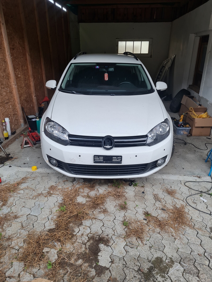 VW Golf VI Variant 1.6 TDI CR Comfortline VW VW Golf VI Variant 1.6 TDI CR Comfortline