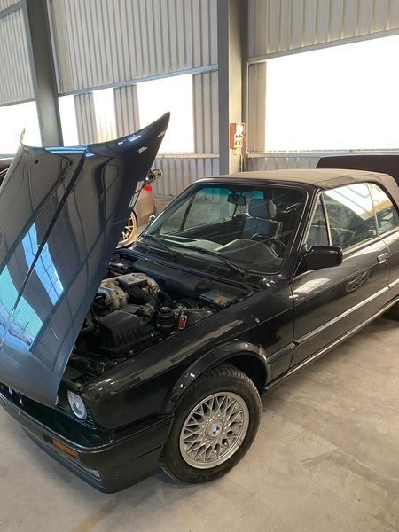 BMW 3er Reihe E30 Cabriolet 318i ABS BMW BMW 3er Reihe E30 Cabriolet 318i ABS