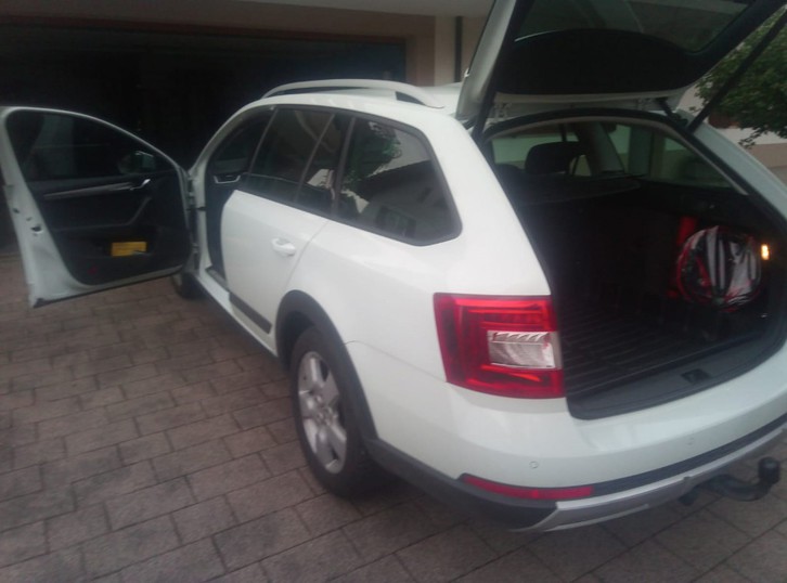 Skoda Octavia Scout 2.0 TDI 184 4x4 DSG Skoda Skoda Octavia Scout 2.0 TDI 184 4x4 DSG