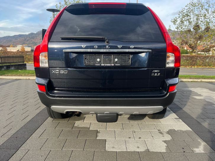 Volvo XC90 2.4D5 Momentum 5P. AWD Volvo Volvo XC90 2.4D5 Momentum 5P. AWD