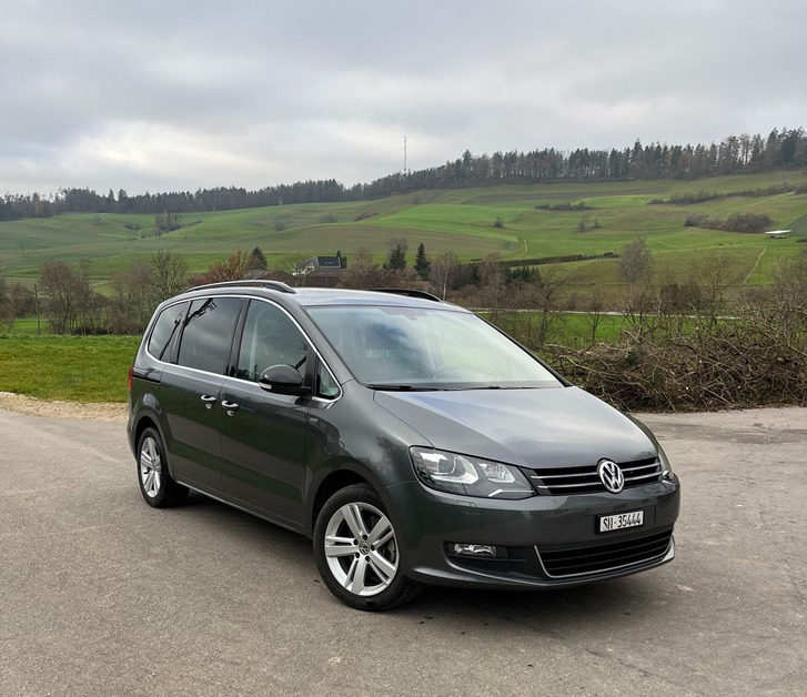 VW Sharan 2.0 TDI BlueMTA Highline 4m VW VW Sharan 2.0 TDI BlueMTA Highline 4m