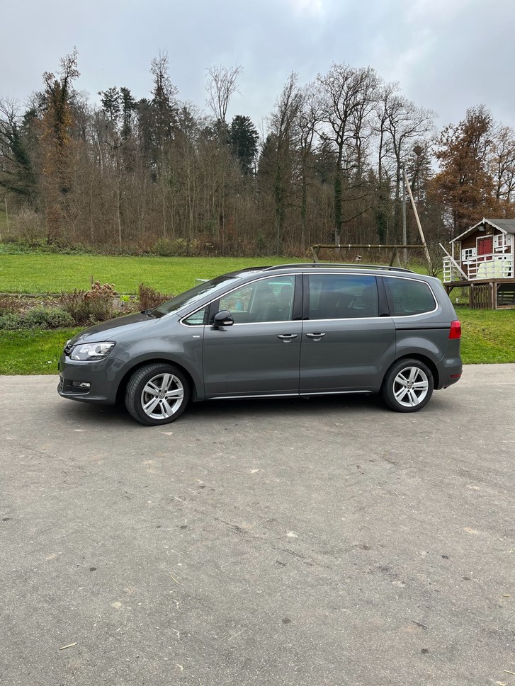 VW Sharan 2.0 TDI BlueMTA Highline 4m VW VW Sharan 2.0 TDI BlueMTA Highline 4m