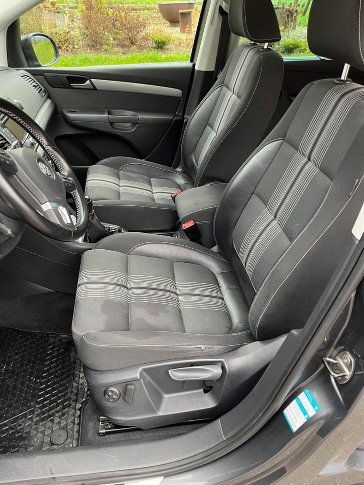 VW Sharan 2.0 TDI BlueMTA Highline 4m VW VW Sharan 2.0 TDI BlueMTA Highline 4m