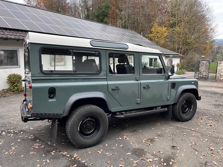 Land Rover Defender 110 2.4 Tdi SW Land Rover Land Rover Defender 110 2.4 Tdi SW