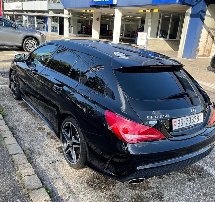 Mercedes-Benz CLA-Klasse X117 Shooting Brake CLA 250 AMG Line 4m Mercedes-Benz Mercedes-Benz CLA-Klasse X117 Shooting Brake CLA 250 AMG Line 4m