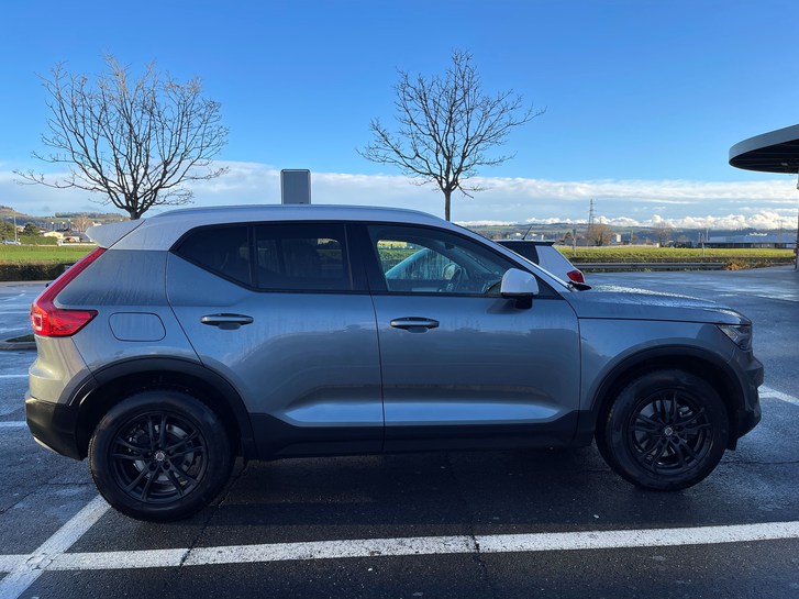 Volvo XC40 2.0 T4 Momentum Volvo Volvo XC40 2.0 T4 Momentum