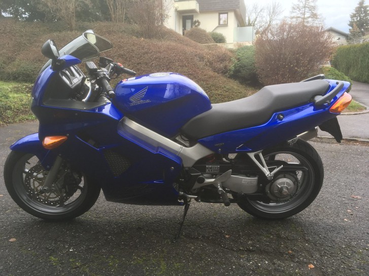 Honda VFR 800 FI Y/1 Honda Honda VFR 800 FI Y/1