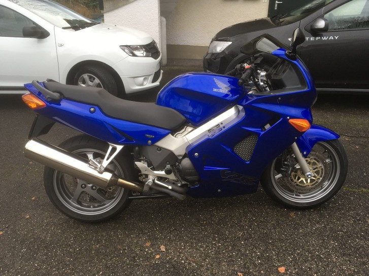 Honda VFR 800 FI Y/1 Honda Honda VFR 800 FI Y/1