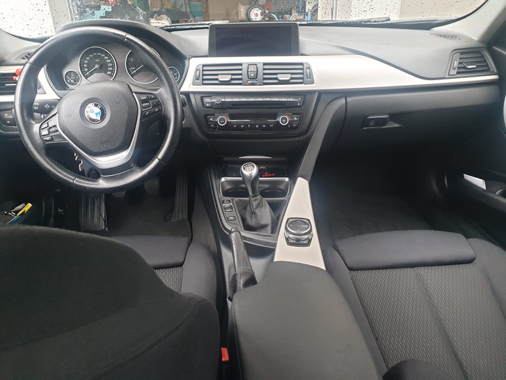 BMW 3er Reihe F31 Touring 318d xDrive BMW BMW 3er Reihe F31 Touring 318d xDrive