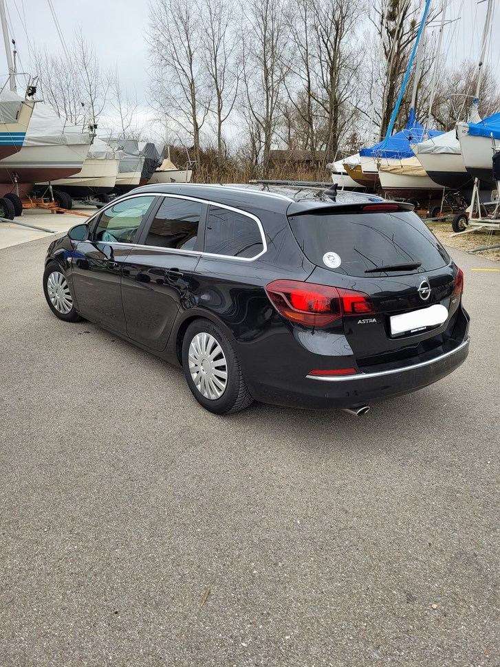 Opel Astra Sports Tourer 2.0 CDTI Cosmo S/S Opel Opel Astra Sports Tourer 2.0 CDTI Cosmo S/S