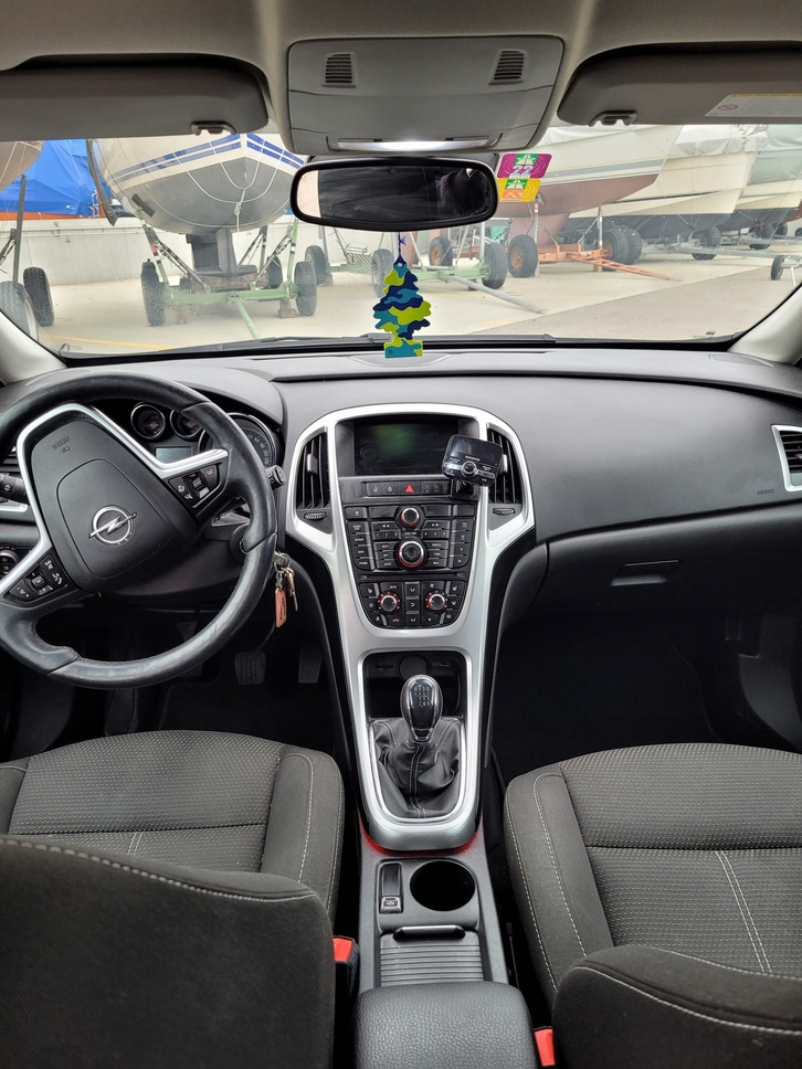 Opel Astra Sports Tourer 2.0 CDTI Cosmo S/S Opel Opel Astra Sports Tourer 2.0 CDTI Cosmo S/S