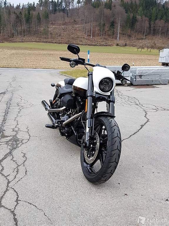 Harley-Davidson FXSE 1800 Pro Street Breakout CVO ABS Harley-Davidson Harley-Davidson FXSE 1800 Pro Street Breakout CVO ABS