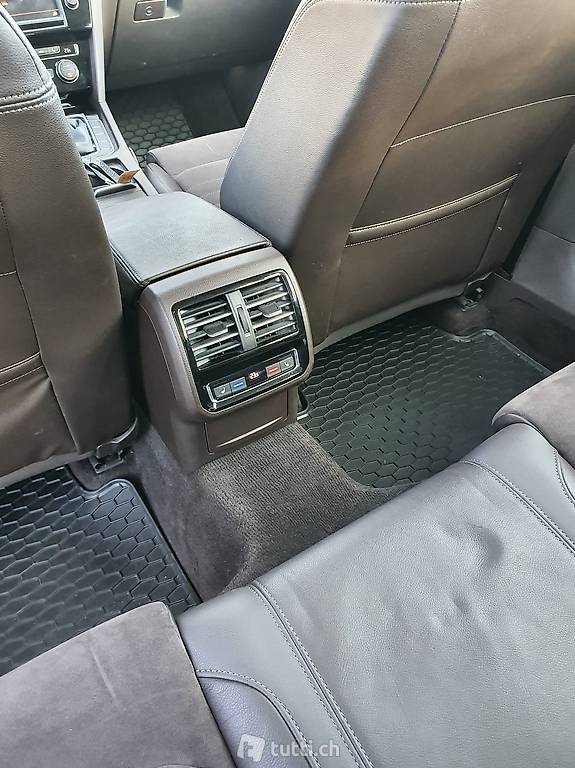 VW Passat Variant 2.0 TDI 240 SCR Highl. DSG 4m VW VW Passat Variant 2.0 TDI 240 SCR Highl. DSG 4m