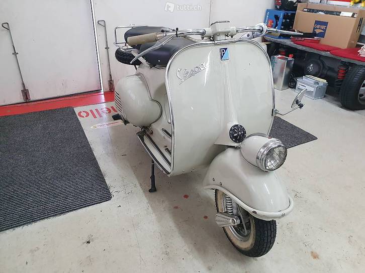 Piaggio Faro Basso VM1T (Roller) Piaggio Piaggio Faro Basso VM1T (Roller)