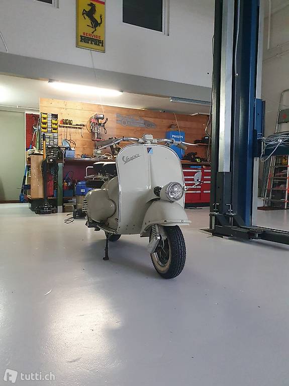 Piaggio Faro Basso VM1T (Roller) Piaggio Piaggio Faro Basso VM1T (Roller)