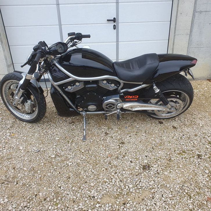 Harley-Davidson VRSCR 1130 V-Rod Street Road Harley-Davidson Harley-Davidson VRSCR 1130 V-Rod Street Road