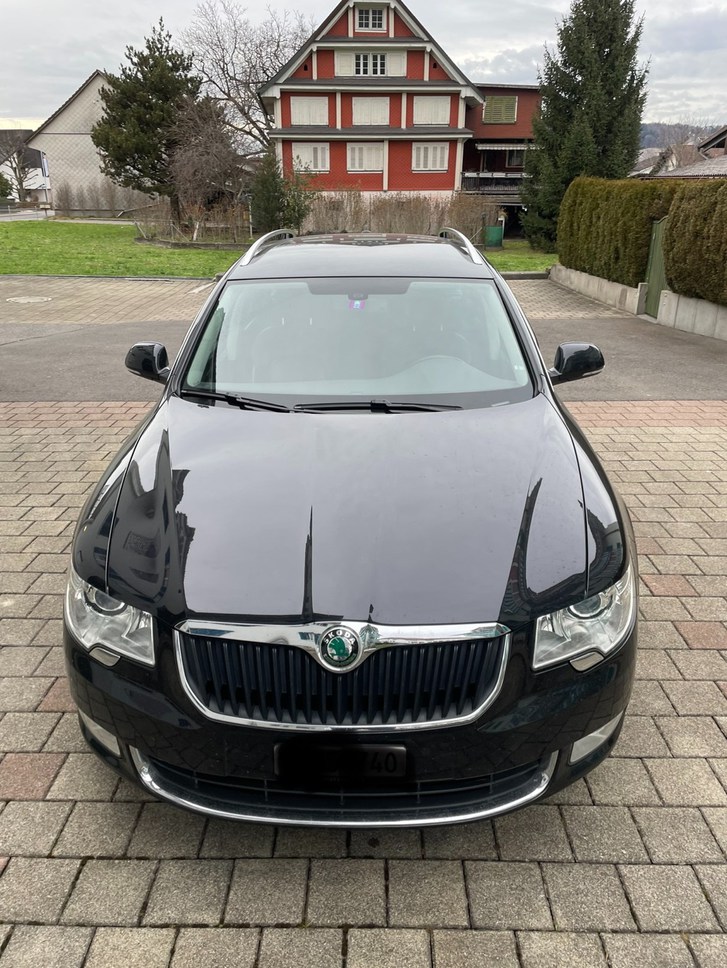 Skoda Superb Combi 2.0 TSI Ambition DSG Skoda Skoda Superb Combi 2.0 TSI Ambition DSG