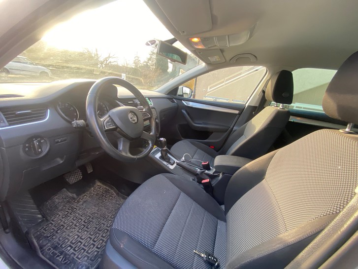 Skoda Octavia Combi 1.8 TSI Elegance 4x4 DSG Skoda Skoda Octavia Combi 1.8 TSI Elegance 4x4 DSG