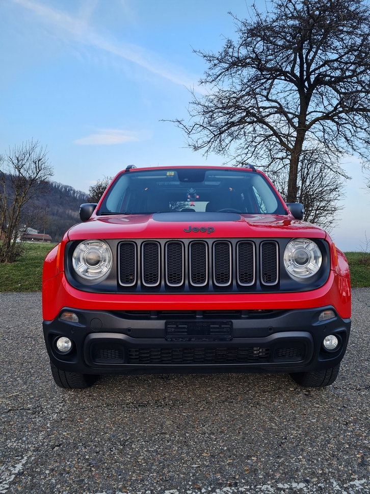 Jeep Renegade 2.0 CRD 170 Trailhawk AWD Jeep Jeep Renegade 2.0 CRD 170 Trailhawk AWD
