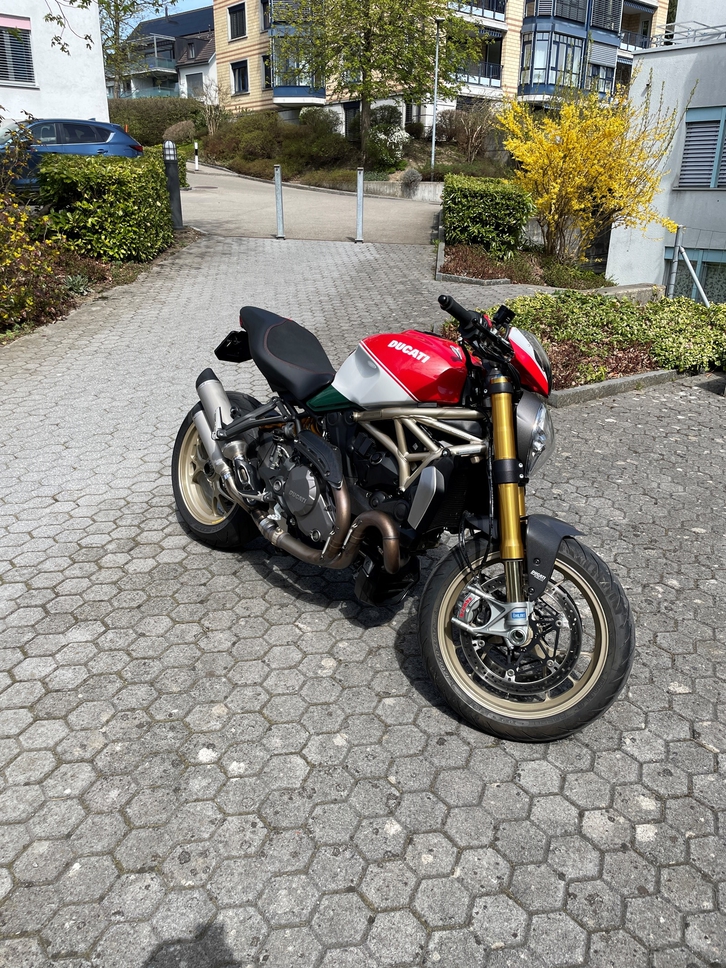 Ducati 1200 R Monster ABS DTC Ducati Ducati 1200 R Monster ABS DTC