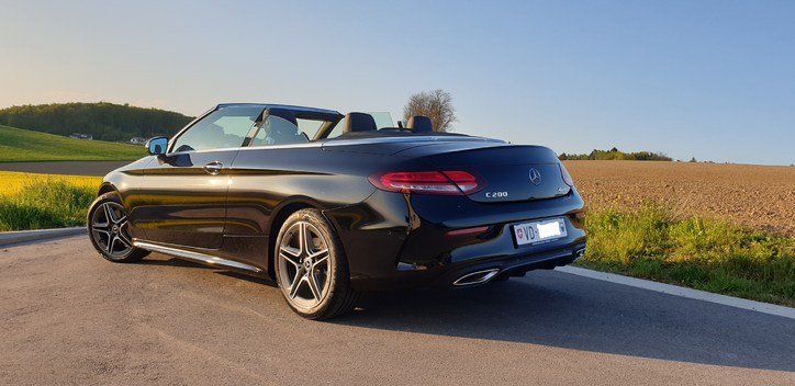 Mercedes-Benz C-Klasse A205 Cabriolet C 200 AMG Line 4matic Mercedes-Benz Mercedes-Benz C-Klasse A205 Cabriolet C 200 AMG Line 4matic