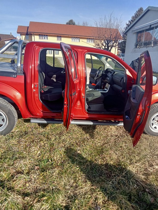 Nissan Navara 2.5 dCi Double Cab LE Nissan Nissan Navara 2.5 dCi Double Cab LE