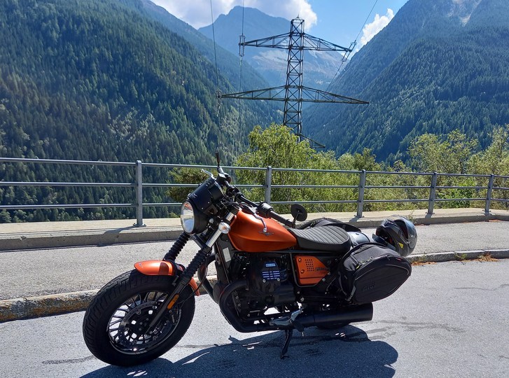 Moto Guzzi V9 850 Bobber Sport Moto Guzzi Moto Guzzi V9 850 Bobber Sport