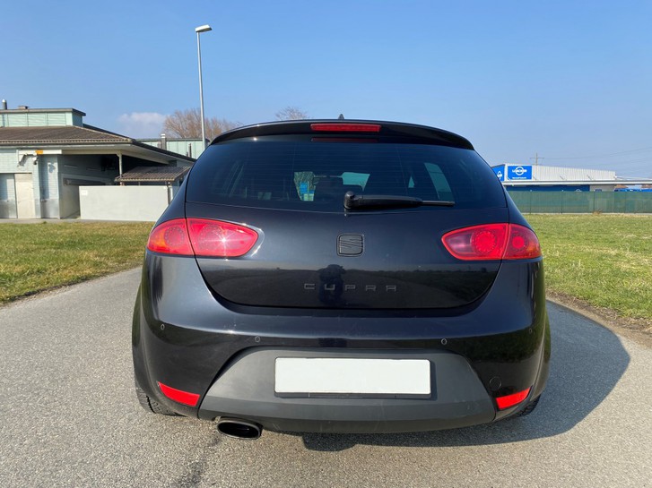 SEAT Leon 2.0 TSI Cupra R SEAT SEAT Leon 2.0 TSI Cupra R