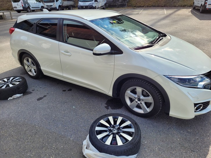 Honda Civic Tourer 1.6i-DTEC Lifestyle Honda Honda Civic Tourer 1.6i-DTEC Lifestyle