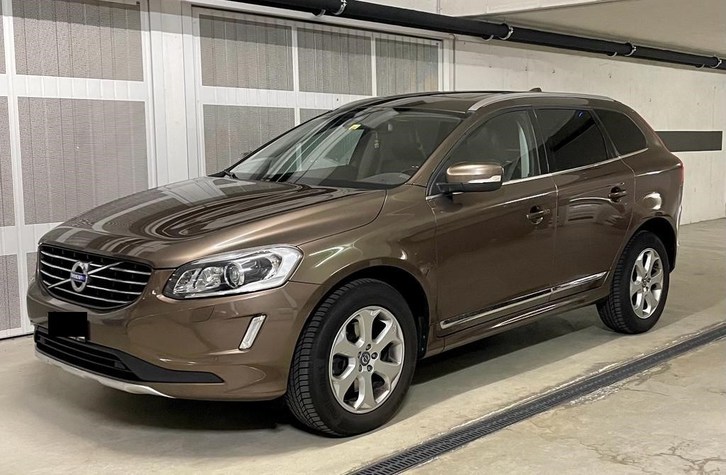Volvo XC60 2.4 D5 Summum AWD