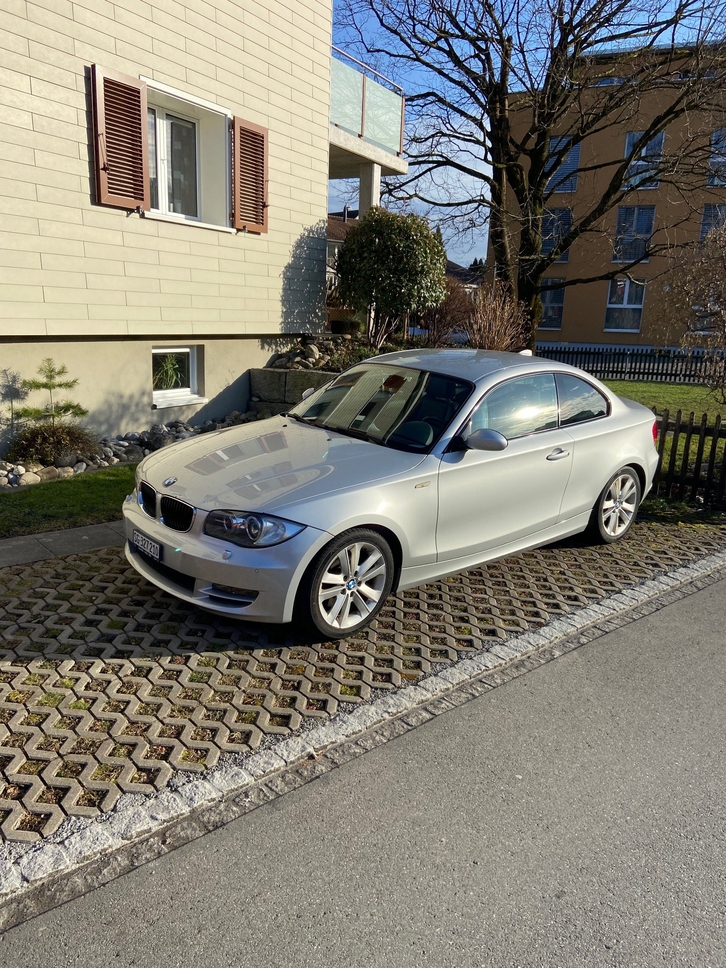 BMW 1er Reihe E82 Coupé 123d