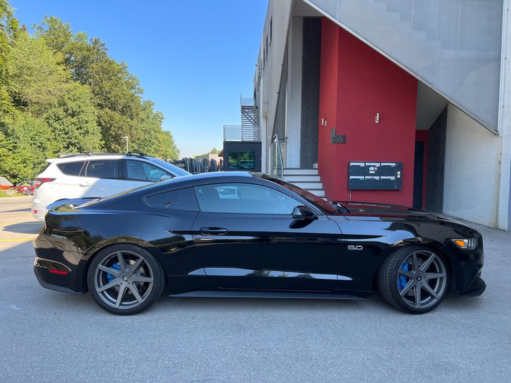 Ford Mustang Convertible 5.0 V8 GT Ford Ford Mustang Convertible 5.0 V8 GT