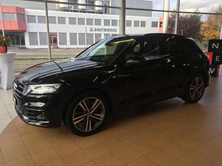 Audi Q5 2.0 45 TFSI Design qu. S-Tr. Audi Audi Q5 2.0 45 TFSI Design qu. S-Tr.